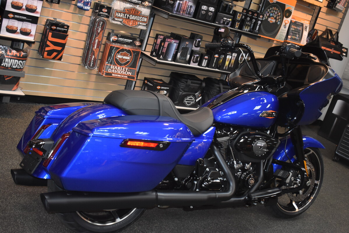 FLTRX 2025 Road Glide - Photo 3