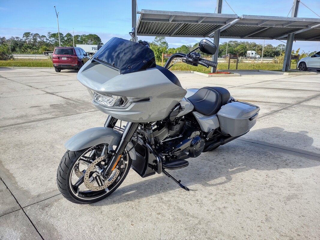 Road Glide - Photo 9