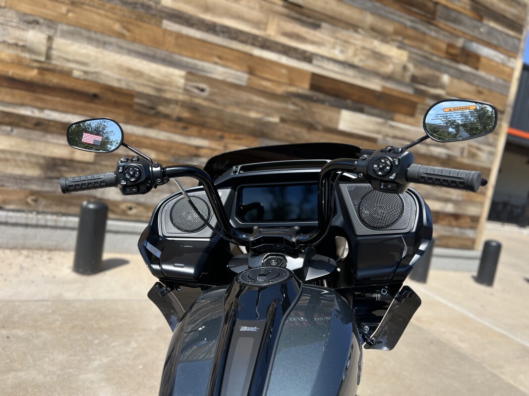2025 Harley-Davidson Road Glide Iron Horse Metallic - Black Finish - Photo 10