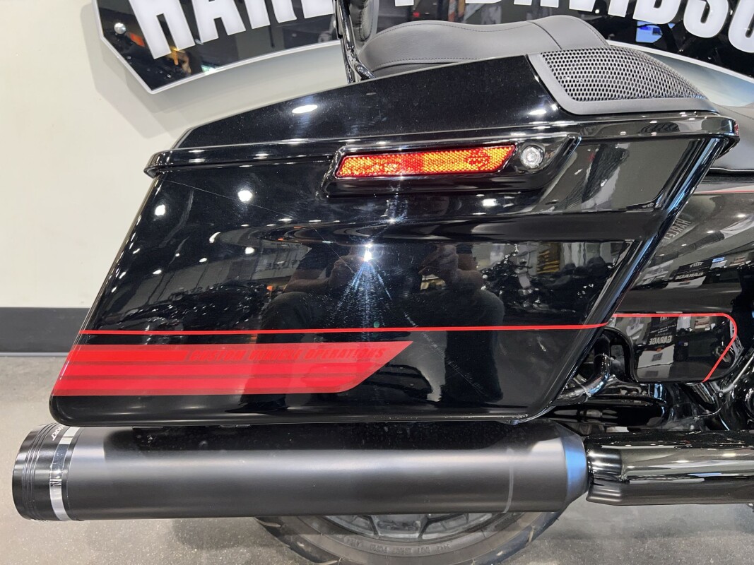 2021 Harley-Davidson CVO Road Glide FLTRXSE - Photo 8