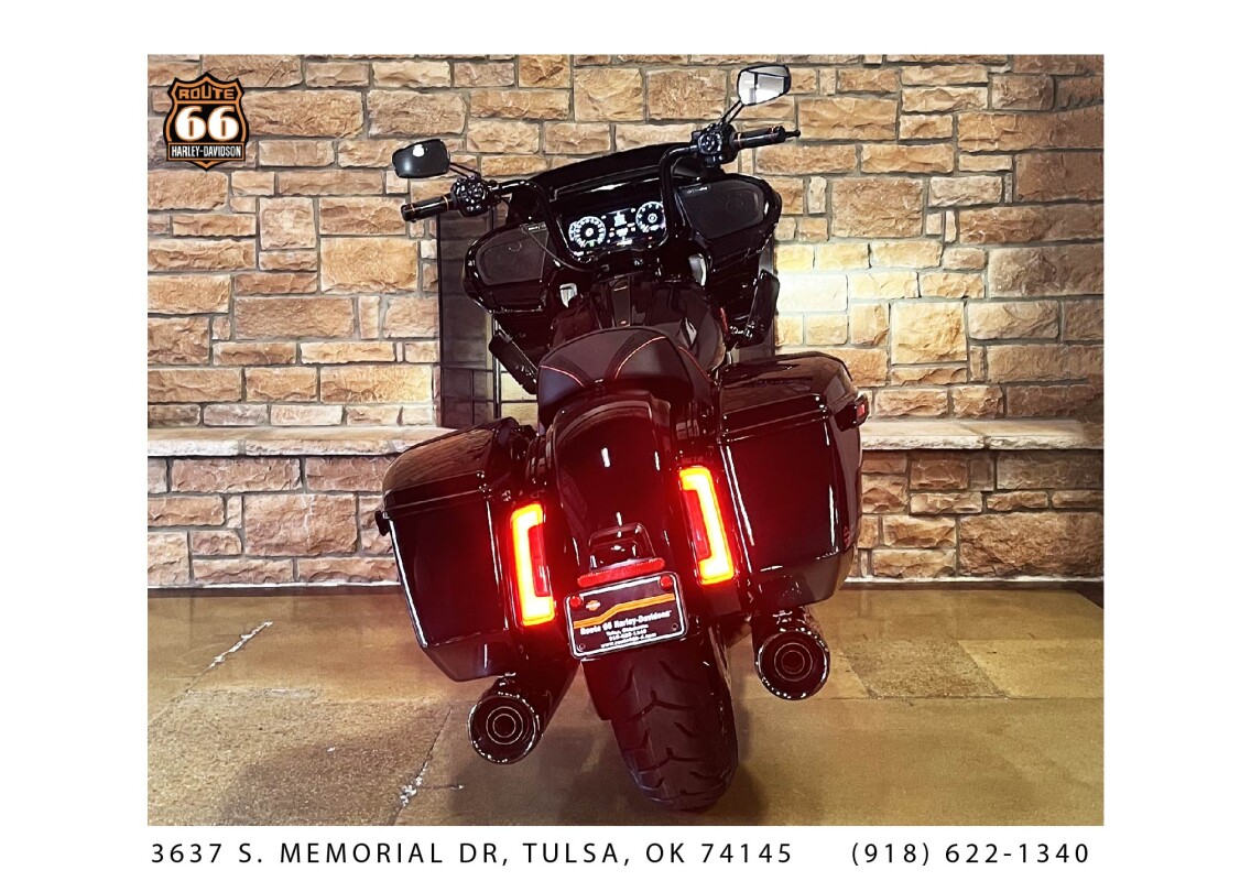 2025 Harley-Davidson CVO Road Glide Raven Fade - Photo 4