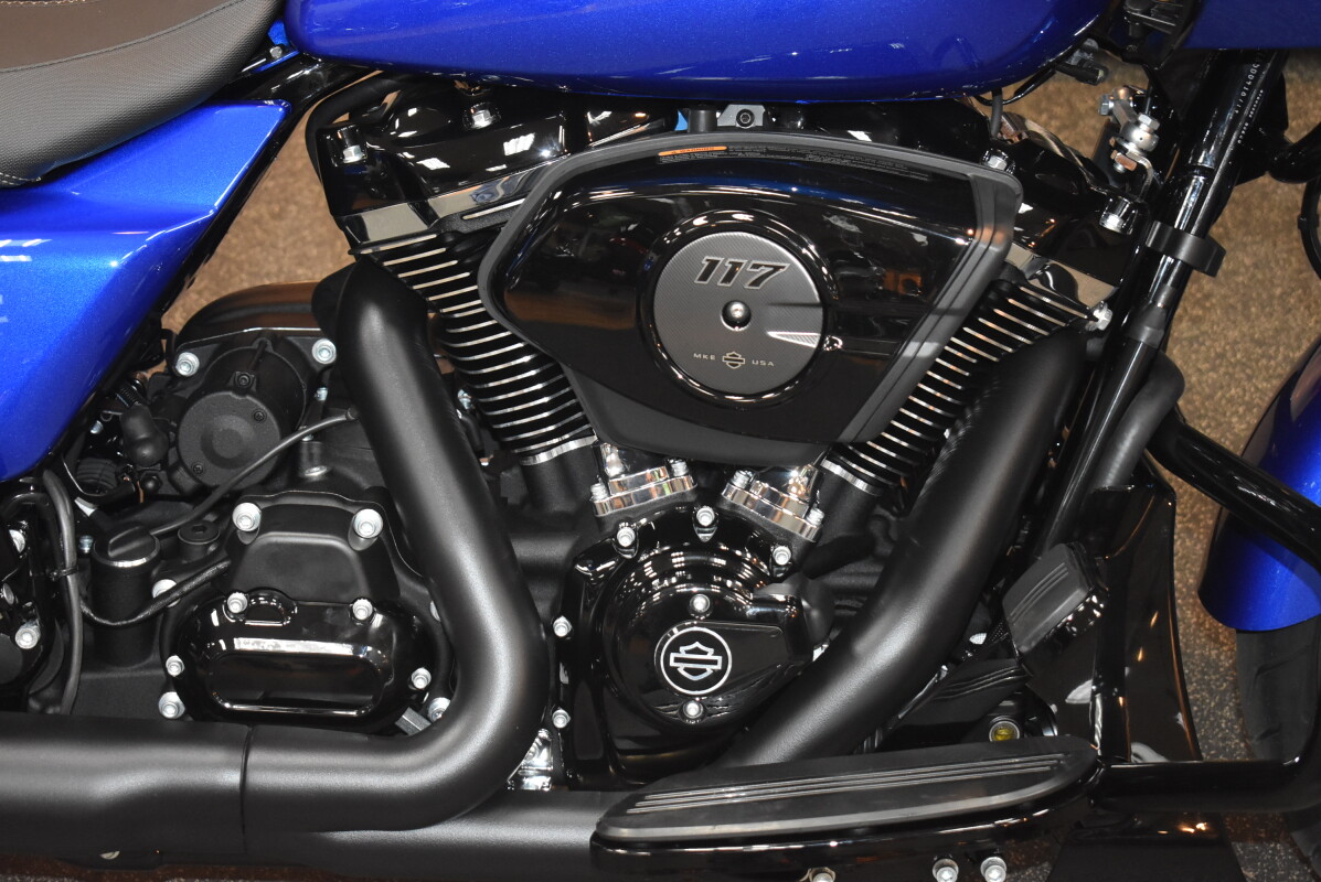 FLTRX 2025 Road Glide - Photo 5