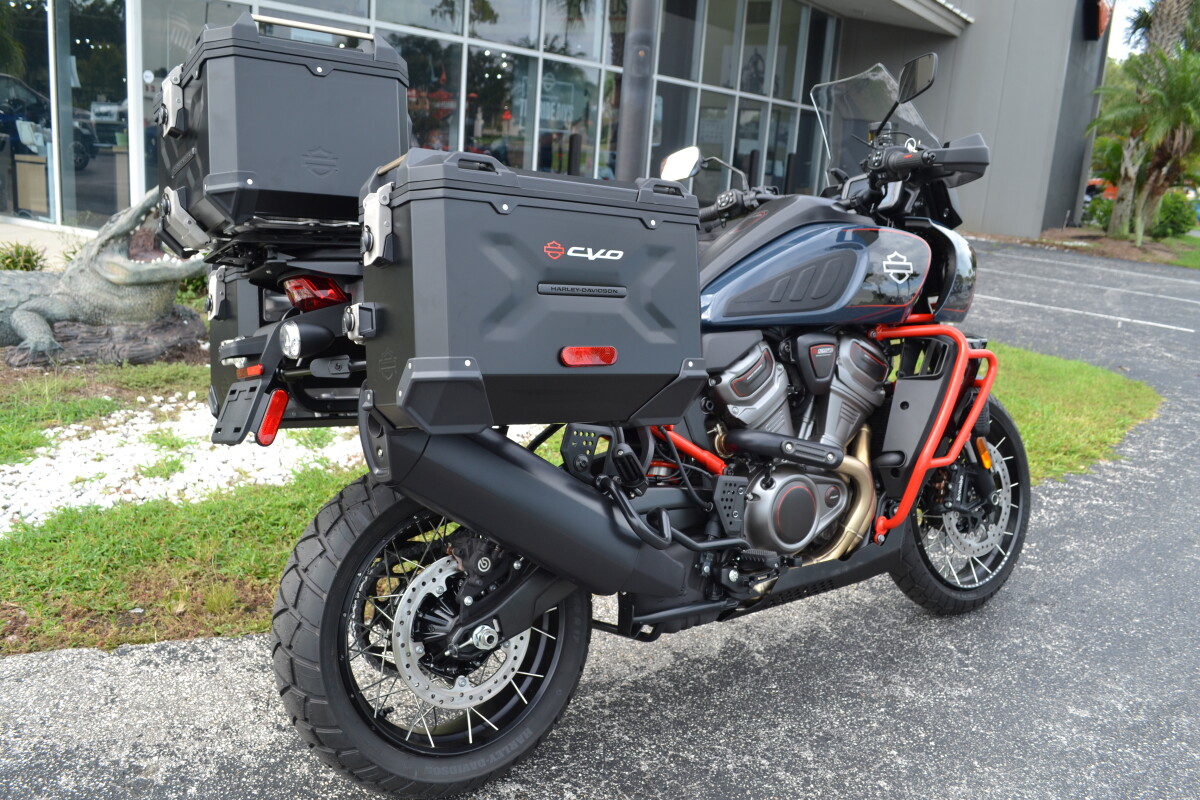 2025 Harley-Davidson CVO Pan America Carbon Blue - RA1250SE - Photo 7