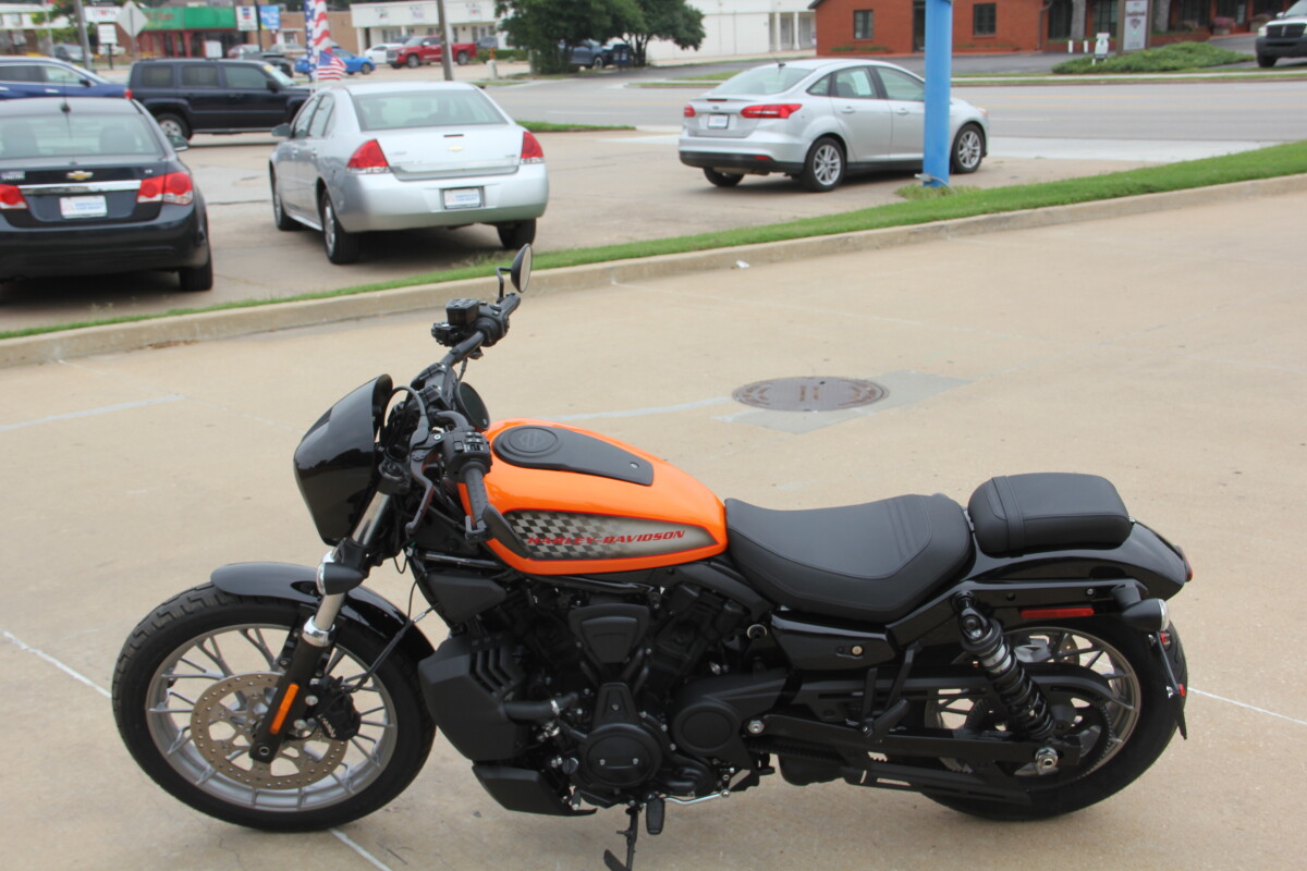 2025 Harley-Davidson Nightster Special Custom Paint - Photo 3