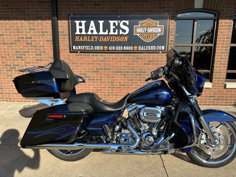 2016 Harley-Davidson CVO Street Glide FLHXSE