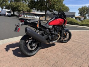 RA1250ST 2025 Pan America® 1250 ST thumb 2
