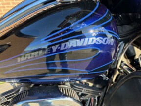 2016 Harley-Davidson CVO Street Glide FLHXSE thumb 3