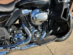 2016 Harley-Davidson Ultra Limited FLHTK thumb 2