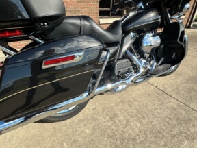 2016 Harley-Davidson Ultra Limited FLHTK thumb 0