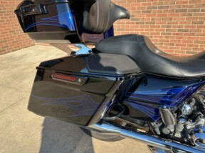 2016 Harley-Davidson CVO Street Glide FLHXSE thumb 0