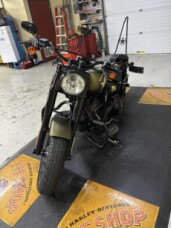 2017 Harley-Davidson® Softail Slim® S Olive Gold Denim thumb 2