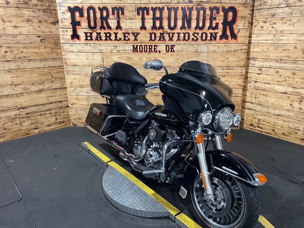 Harley-Davidson Electra Glide Ultra Limited 2013 FLHTK BLACK - Photo 3