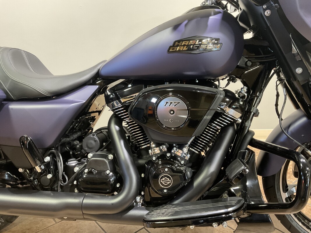 2025 Harley-Davidson Street Glide Purple Abyss Denim - Black Finish FLHX - Photo 2
