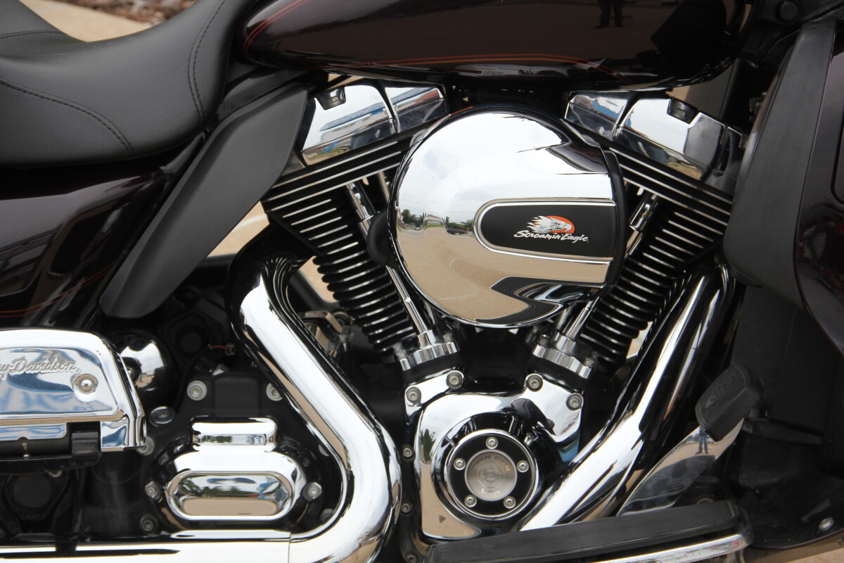 2014 Harley-Davidson Electra Glide Ultra Classic Blackened Cayenne Sunglo - Photo 10