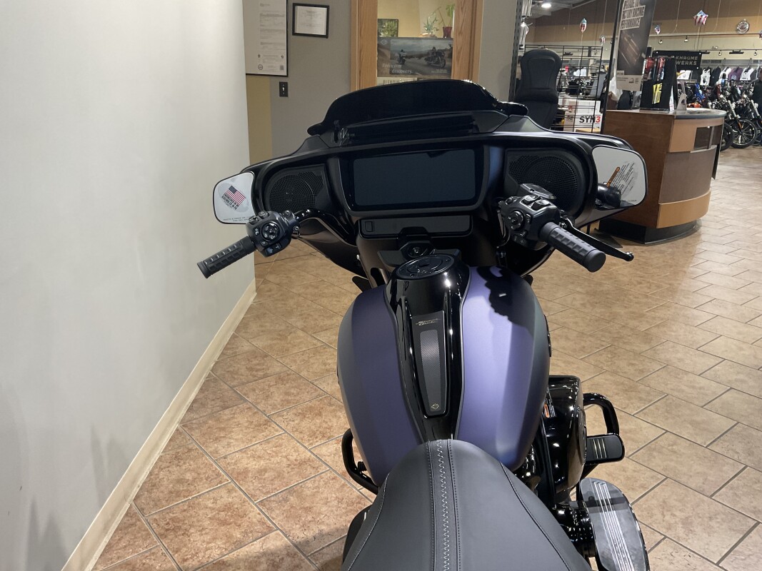 2025 Harley-Davidson Street Glide Purple Abyss Denim - Black Finish FLHX - Photo 6