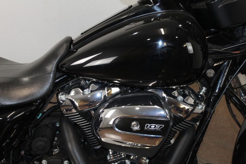 Harley-Davidson Street Glide 2019 FLHX 655937B BLACK - Photo 10