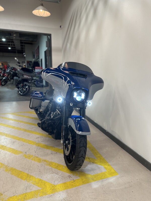 2023 Harley-Davidson Street Glide Special Bright Billiard Blue/Billiard Grey - Black Finish - Photo 3
