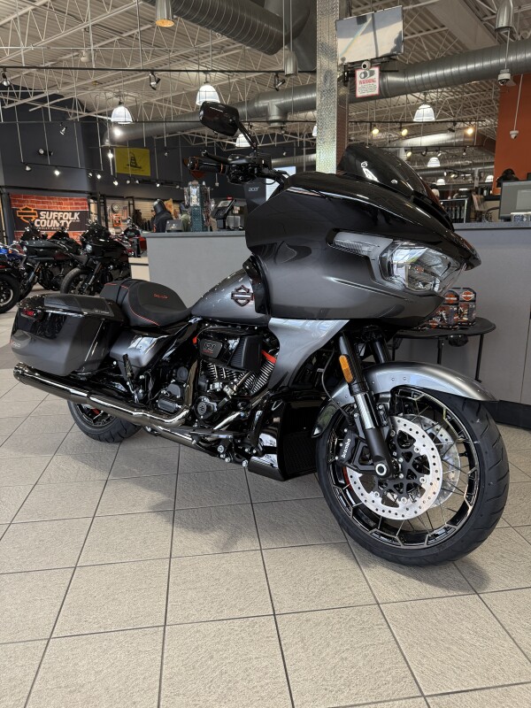 FLTRXSE 2025 CVO Road Glide - Photo 2