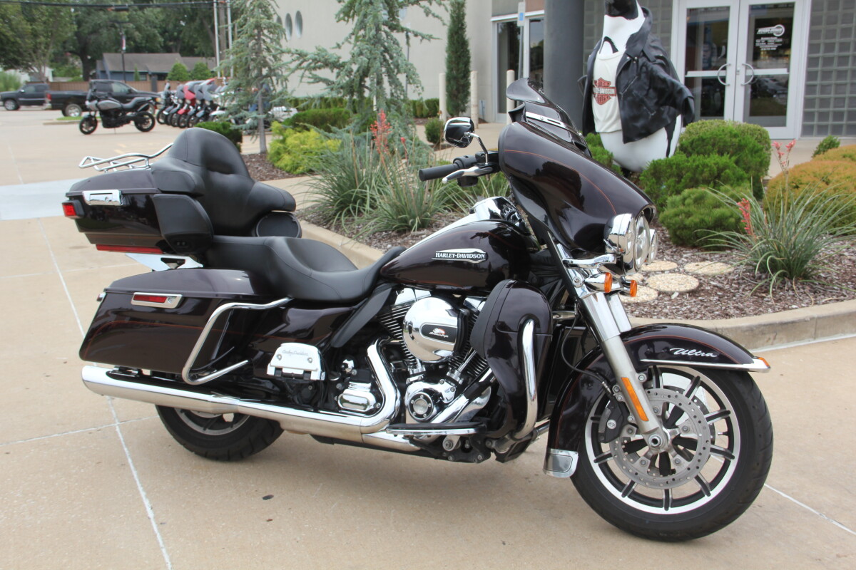 2014 Harley-Davidson Electra Glide Ultra Classic Blackened Cayenne Sunglo - Photo 4