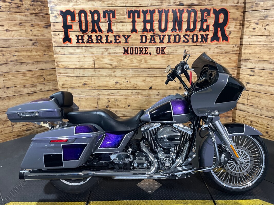 Harley-Davidson Road Glide Special 2015 FLTRXS CUSTOM PURPLE