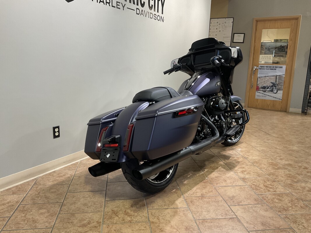 2025 Harley-Davidson Street Glide Purple Abyss Denim - Black Finish FLHX - Photo 4