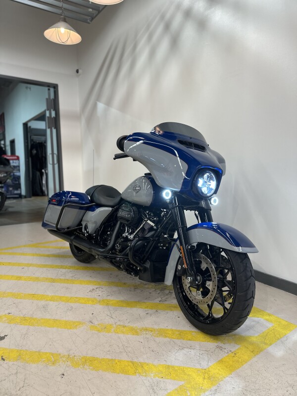 2023 Harley-Davidson Street Glide Special Bright Billiard Blue/Billiard Grey - Black Finish - Photo 2