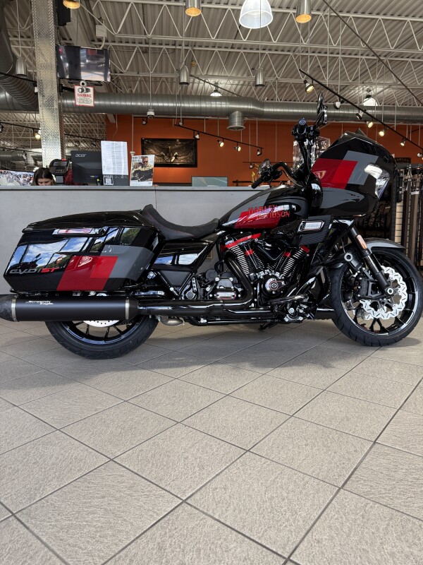 FLTRXSTSE 2025 CVO Road Glide ST