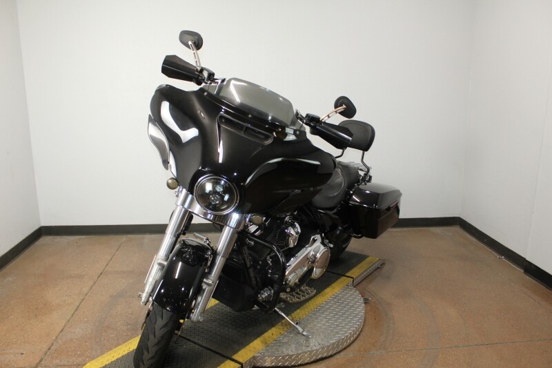 Harley-Davidson Street Glide 2019 FLHX 655937B BLACK - Photo 4