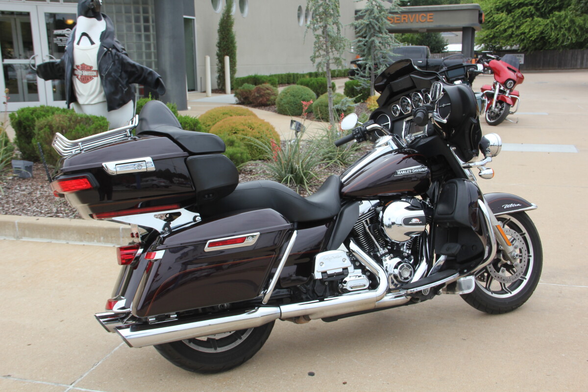 2014 Harley-Davidson Electra Glide Ultra Classic Blackened Cayenne Sunglo - Photo 5
