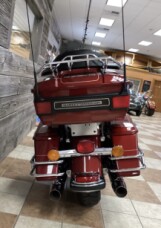 2010 Harley-Davidson® Electra Glide® Ultra Classic® Red Hot Sunglo thumb 2