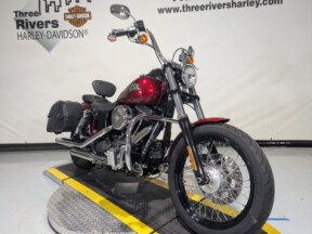 2016 Harley-Davidson® Street Bob® Velocity Red Sunglo thumb 2
