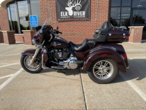 2022 Harley-Davidson® Tri Glide® Ultra MDNT CRMSON/BLK W/PS thumb 0