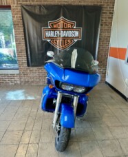 2017 Harley-Davidson® Road Glide® Ultra FLTRU Custom Colour Bonneville Blue/Fathom Blue thumb 1