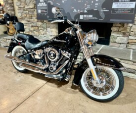 2019 FLDE - Softail Deluxe  thumb 3