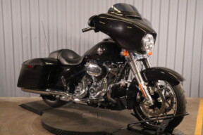 2021 Harley-Davidson® Street Glide® Special FLHXS thumb 2
