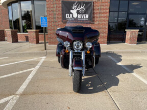 2022 Harley-Davidson® Tri Glide® Ultra MDNT CRMSON/BLK W/PS thumb 2