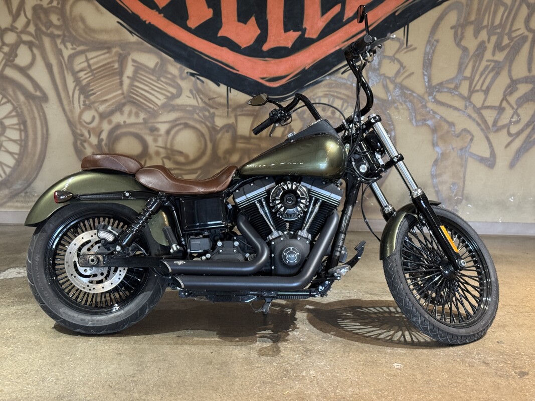 FXDB 2016 Street Bob