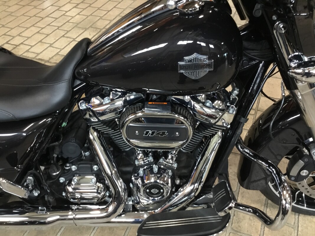 2021 Harley-Davidson Street Glide Special Black Jack Metallic - Photo 2