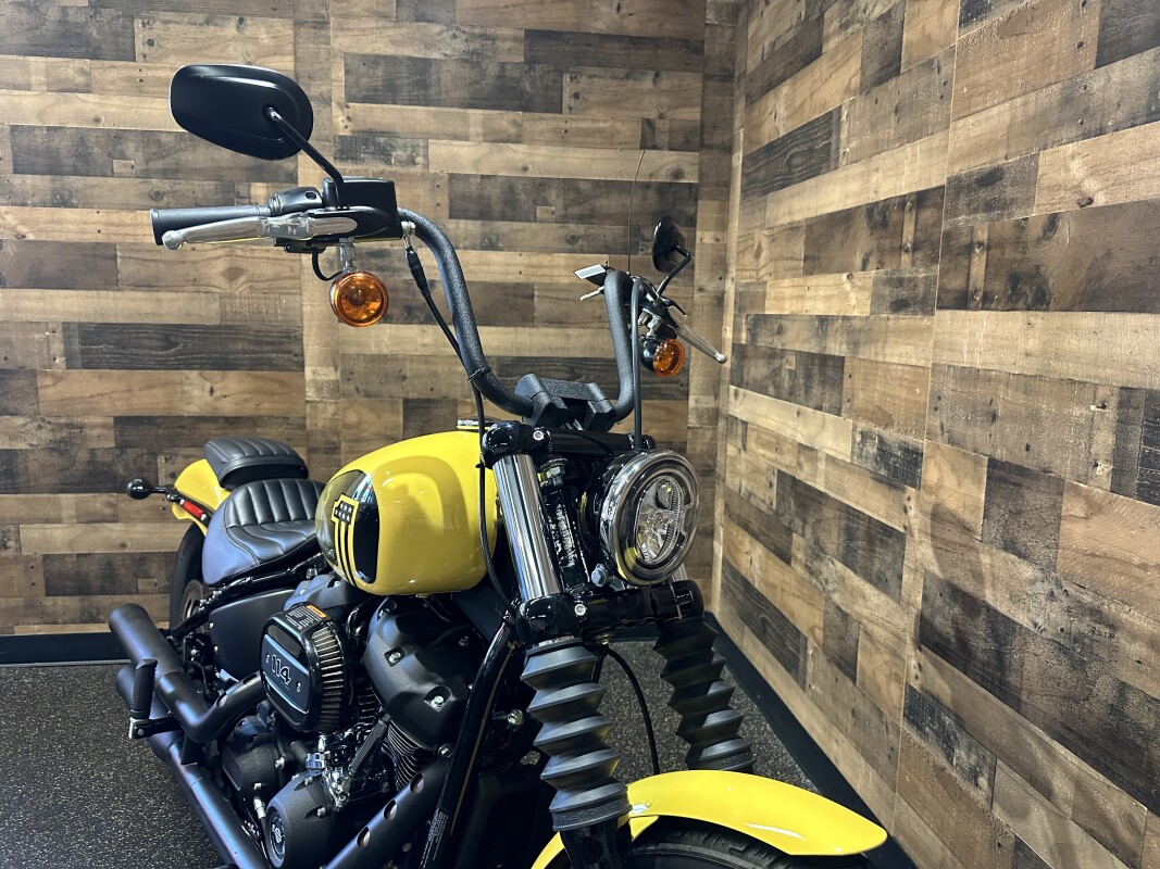 2023 Harley-Davidson Street Bob 114 Industrial Yellow FXBBS - Photo 5