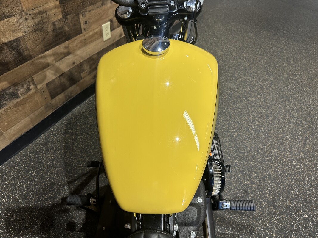 2023 Harley-Davidson Street Bob 114 Industrial Yellow FXBBS - Photo 9