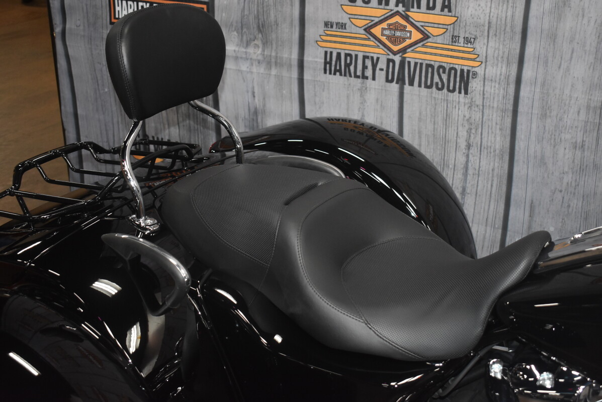 FLTRT 2023 Road Glide 3 - Photo 7
