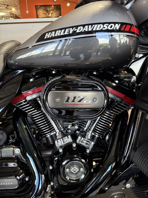 FLHTKSE 2020 CVO Limited - Photo 2
