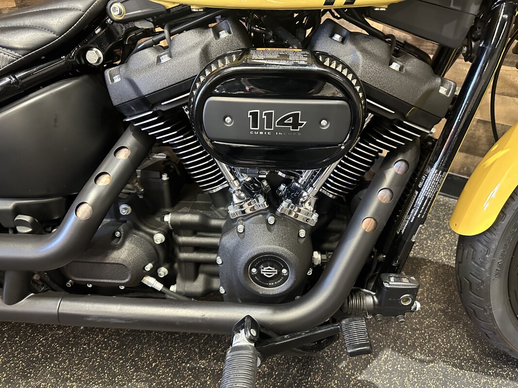 2023 Harley-Davidson Street Bob 114 Industrial Yellow FXBBS - Photo 7