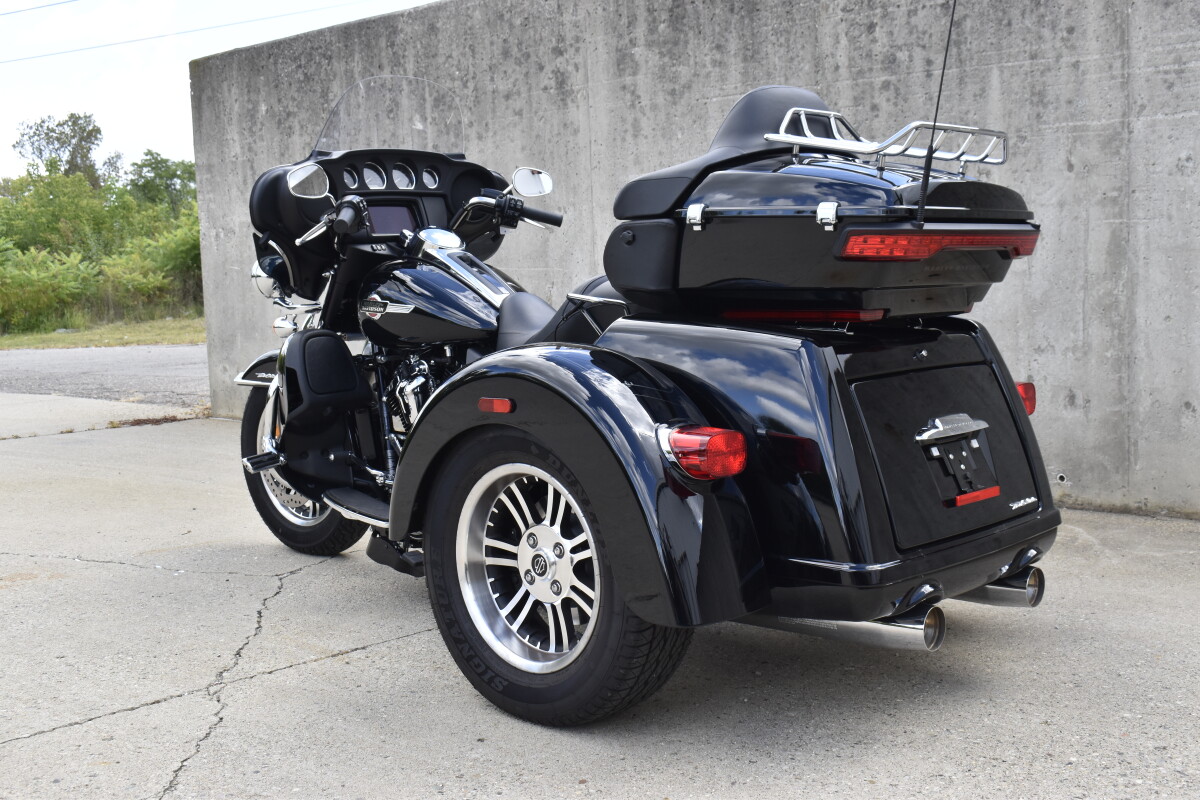 2024 Harley-Davidson Tri Glide Ultra FLHTCUTG - Photo 6