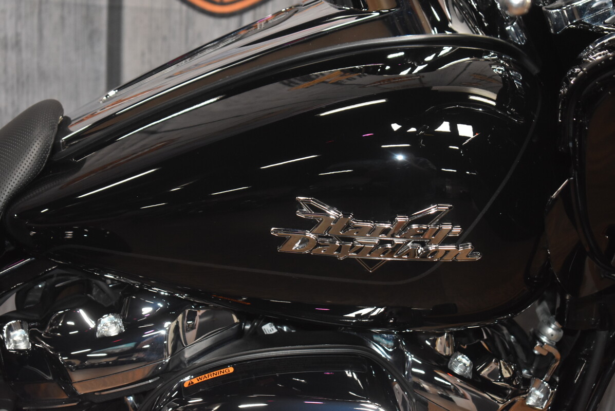 FLTRT 2023 Road Glide 3 - Photo 9