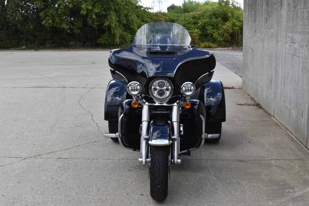 2024 Harley-Davidson Tri Glide Ultra FLHTCUTG - Photo 3