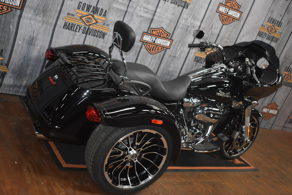 FLTRT 2023 Road Glide 3 - Photo 3