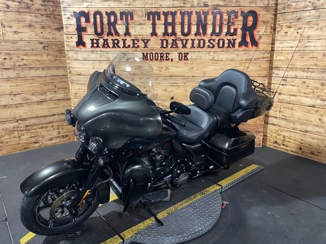 Harley-Davidson CVO Limited 2018 FLHTKSE Black Earth Fade - Photo 7