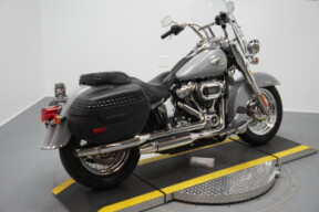 2024 Harley-Davidson® Heritage Classic Billiard Gray thumb 2