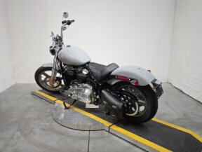 FXST 2024 Softail™ Standard thumb 0